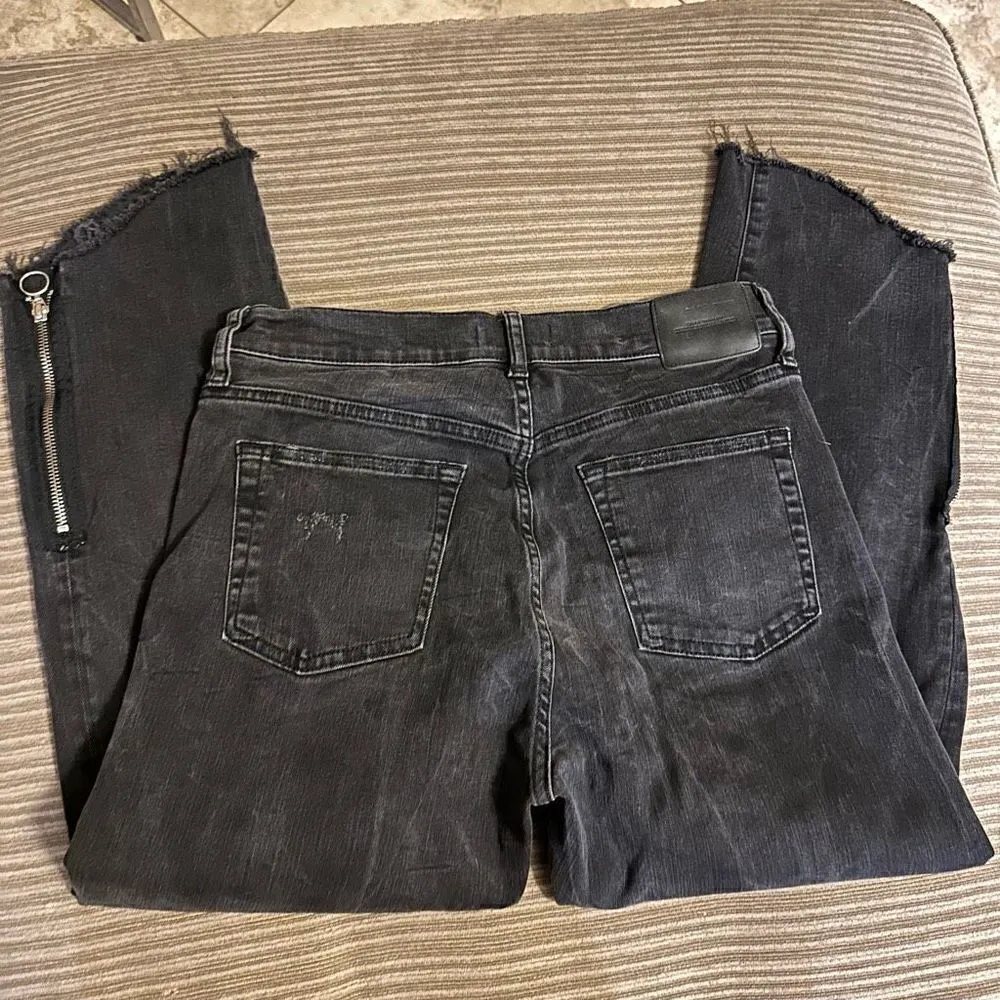 ZARA  premium denim button fly raw angled hem zipper size 6 - Image 8