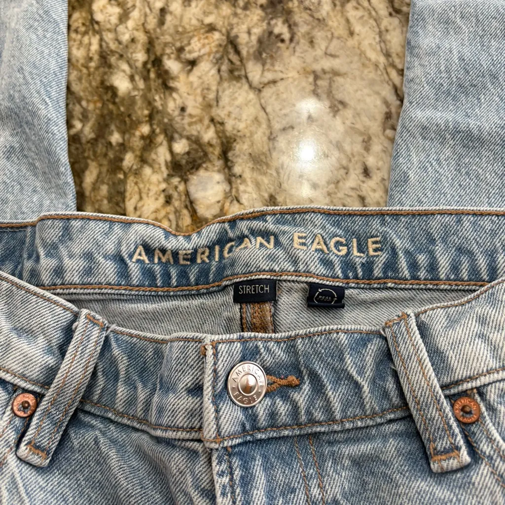 American Eagle Barrel Jeans - Image 4