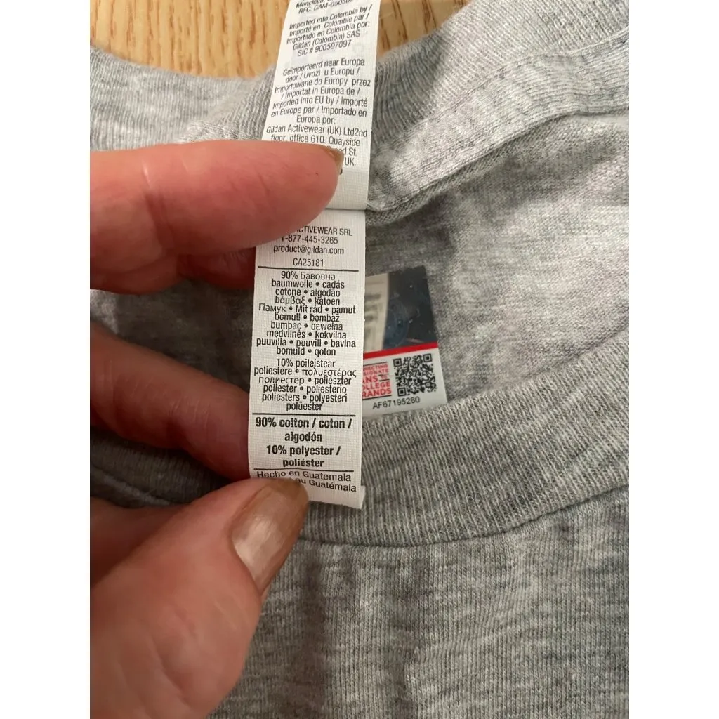 B65 New Women’s Georgia Bulldogs Cropped Tshirt Cotton Heather Gray size Large - Image 4