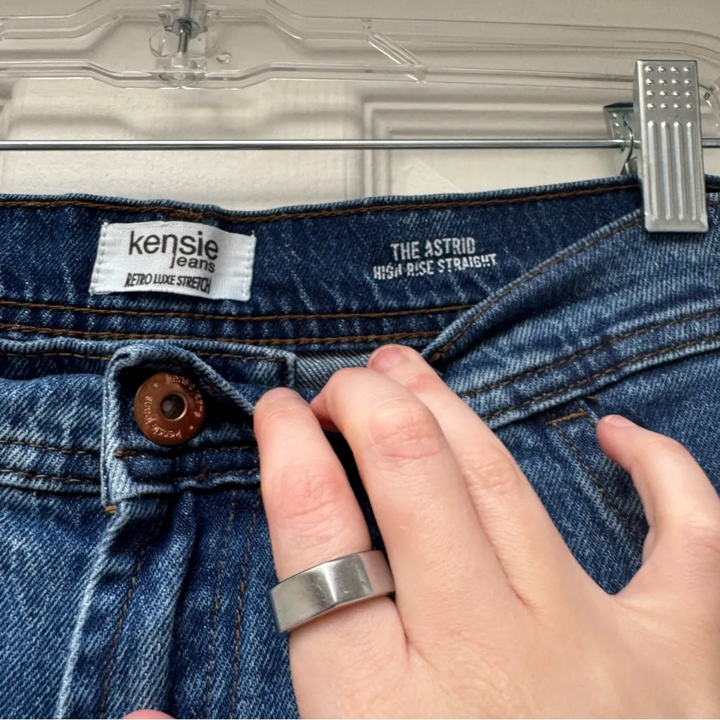 Kensie Astrid High Rise Straight Cargo Jean, size 29/8 - Image 3