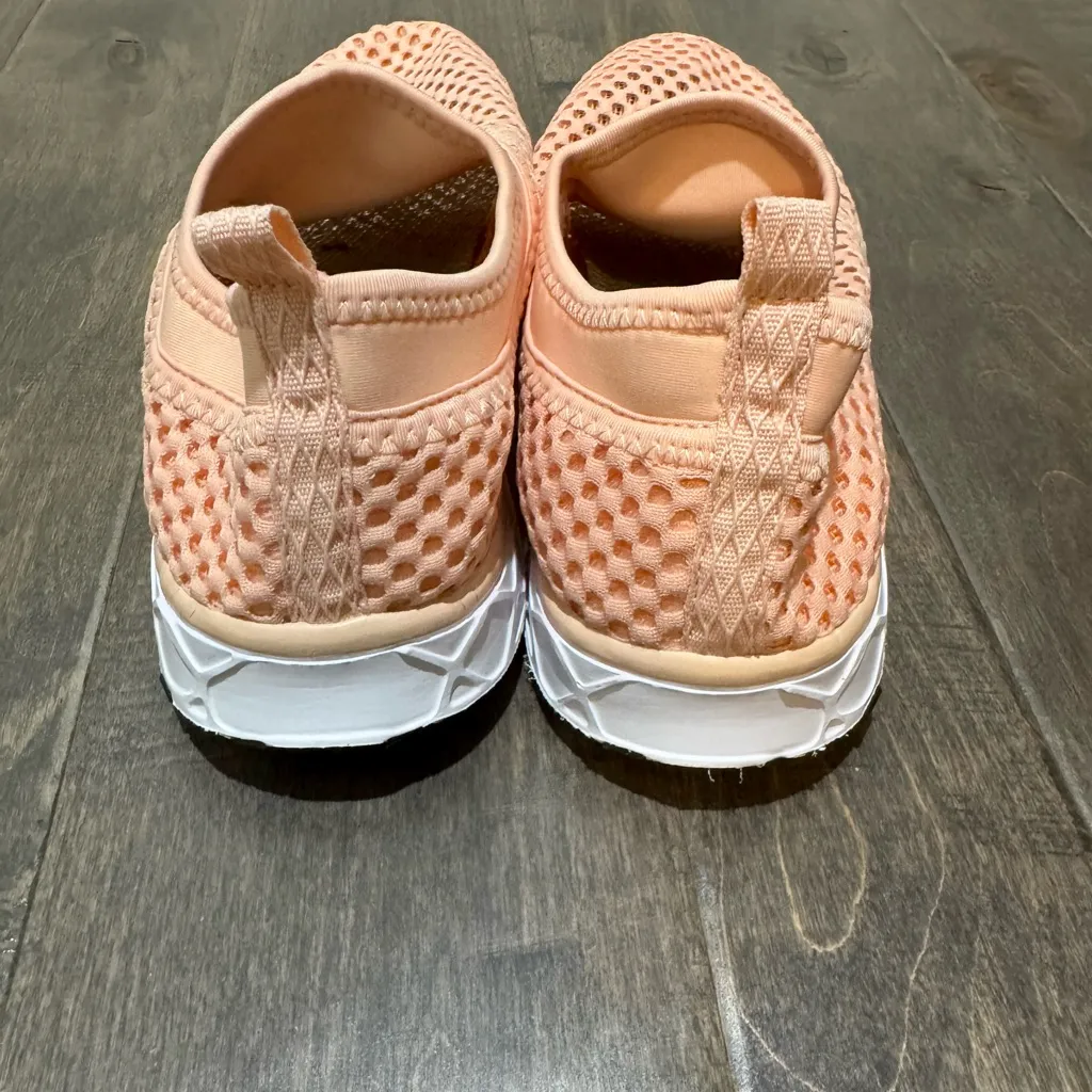 ZHUANGLIN Peach Mesh Slip - Image 3