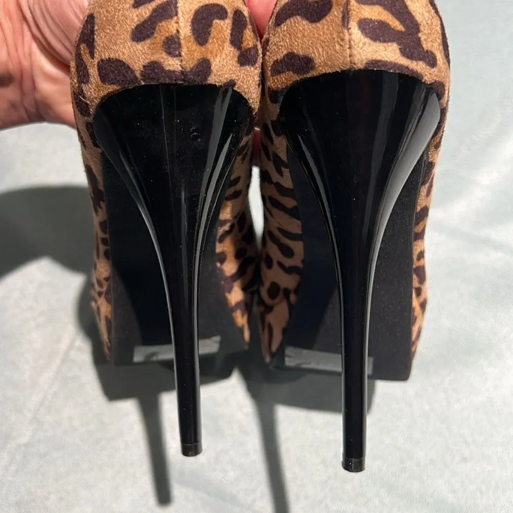Charlotte Russe Leopard Print Heels‎ size 8.  B56 - Image 7