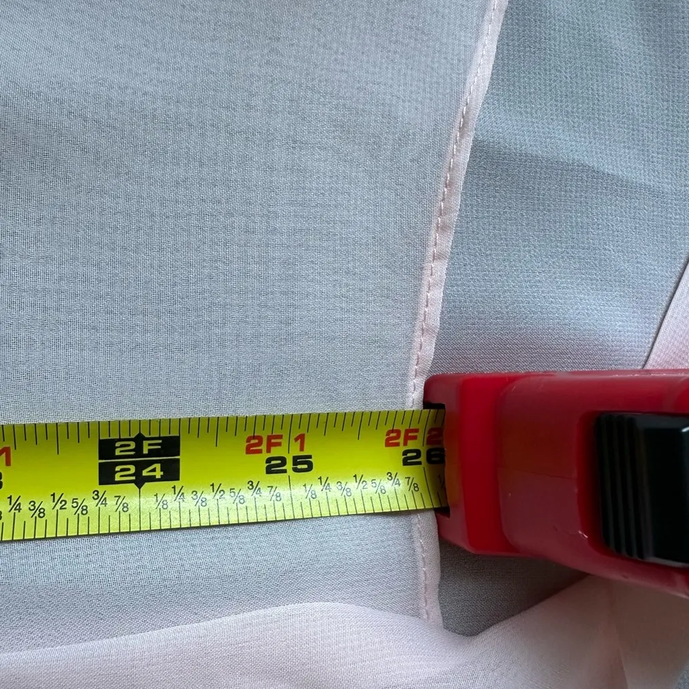 Light Pink Sheer Sleeveless Blouse With Tie Up In The Fro… - Image 9