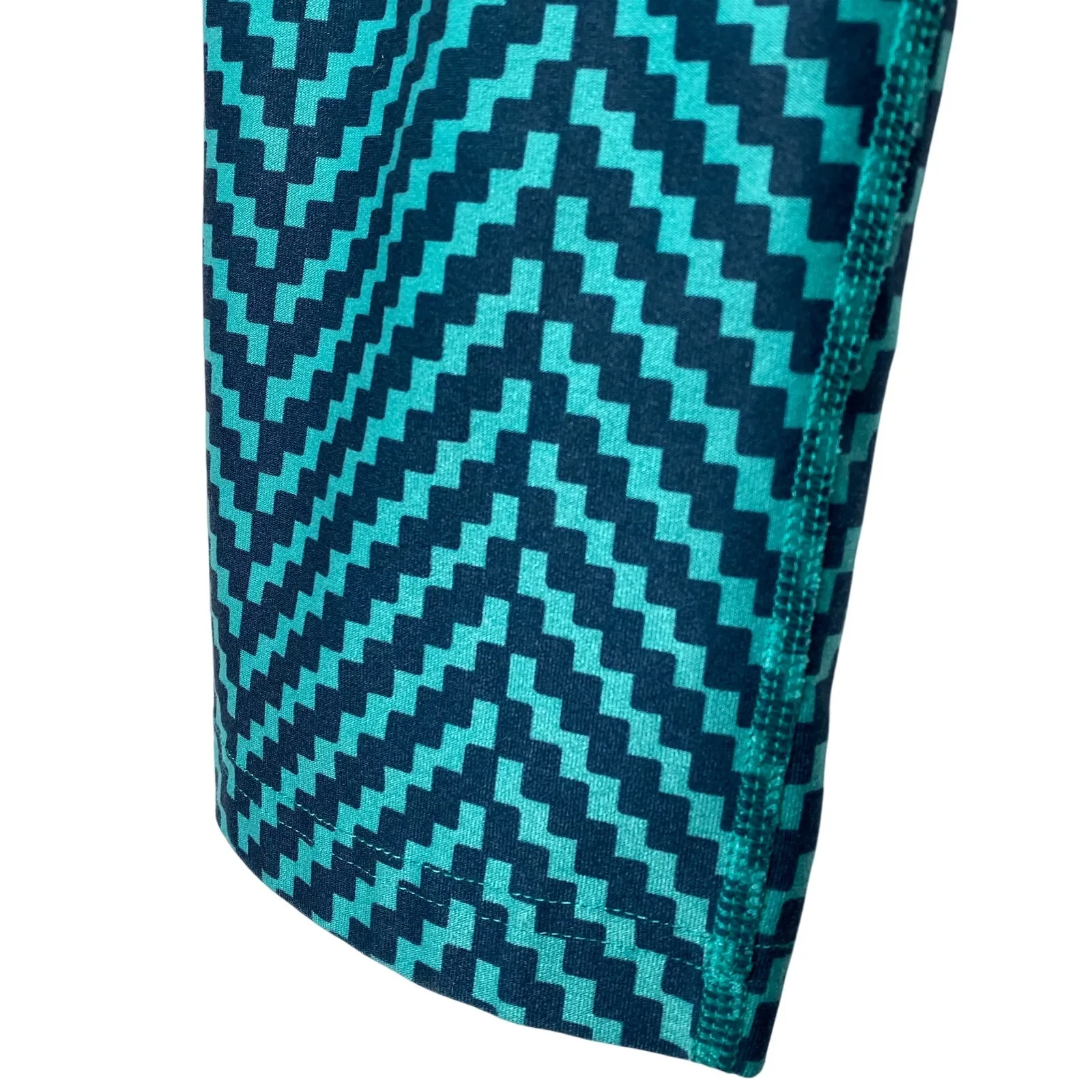 Nike Chevron Capri Leggings Size XS Legend 2.0 Training Dri-Fit Athletic Zig Zag - Image 5