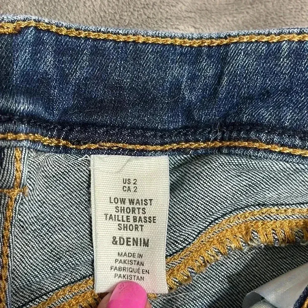2/15 H&M Jean Shorts - Image 2