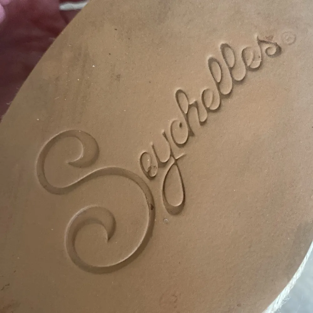 Seychelles Espadrille Wedge Suede Sandal
Women Size 6 - Image 9