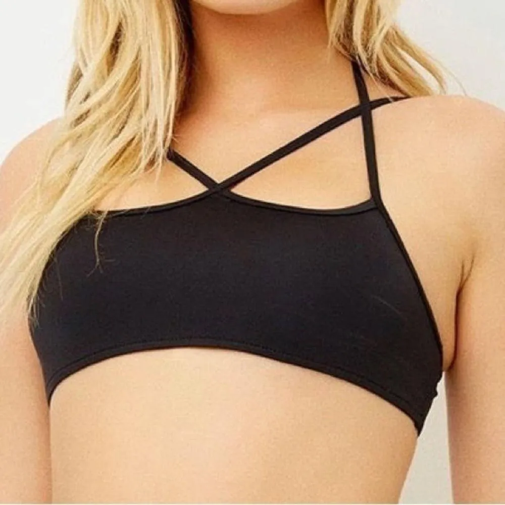 NWT Frankie’s Bikinis Aleisha Eco Bikini Top in Black Size Small - Image 4