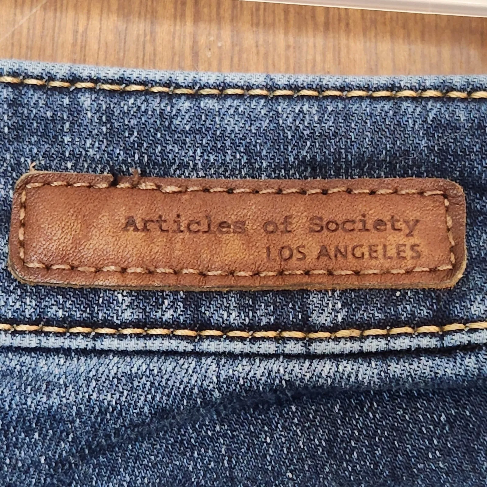 Articles of Society Darkwashed Blue Denim Woman’s Skinny Jeans Size 24 - Image 3