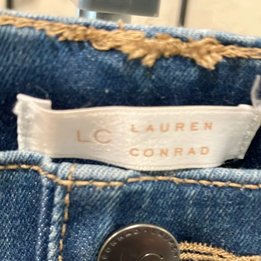 LC Lauren Conrad pull on distress straight leg jeans - Image 6