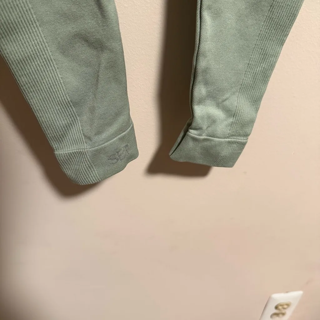 Set active Sculptflex Legging Moss Green- Size Small/Medium - Image 6