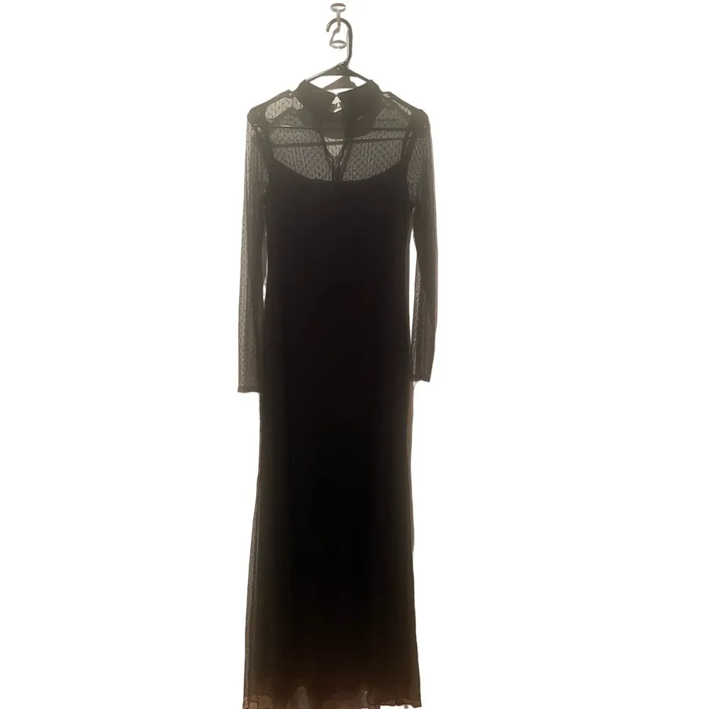 Marina Illusion Neck, LSleeve Mesh Sheath Gown, Size 16, B68, $125 Size L - Image 6