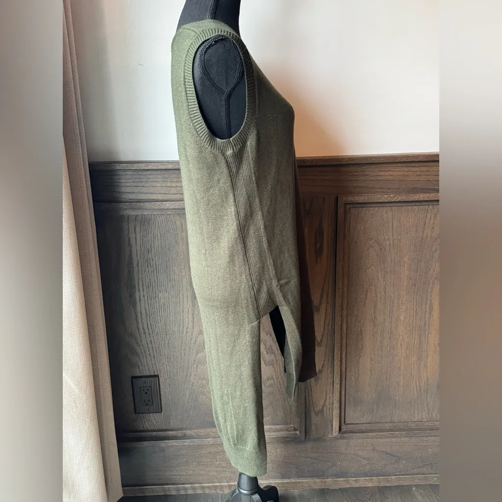 LOGO Sleeveless Olive Green High Low Knit sweater vest Euc Medium - Image 4