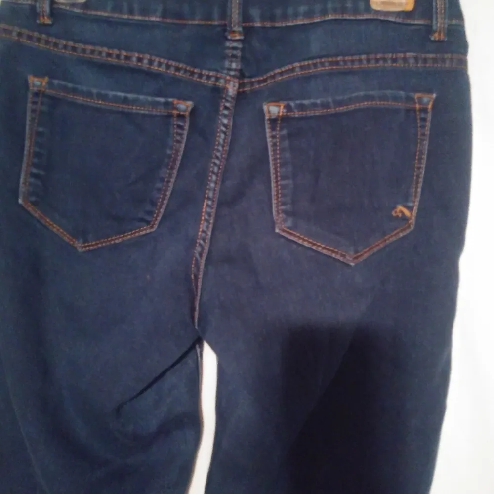 JORDACHE 6 32x28 High Rise Indigo Dark Wash Stretch Super Skinny Jeans - Image 3