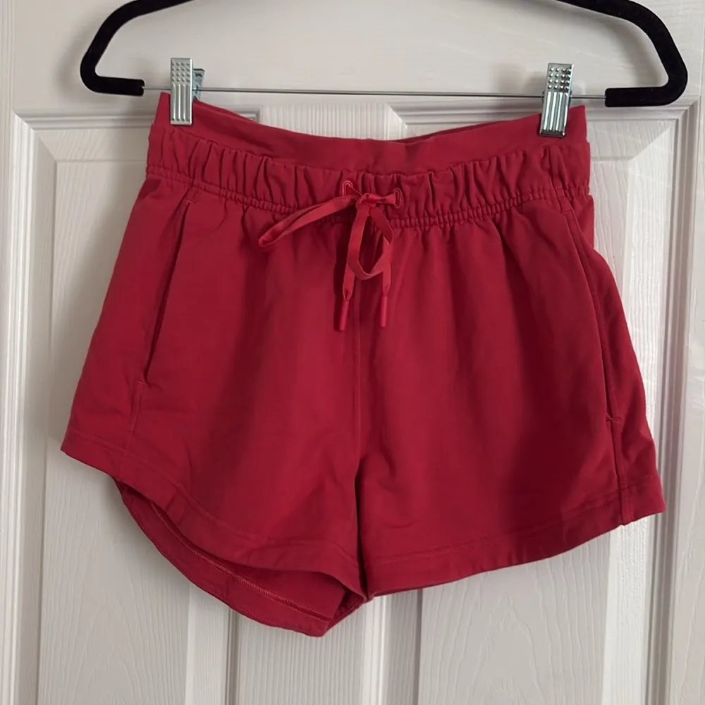 Lululemon Inner Glow High-Rise Short Pink Size 6 - Image 3