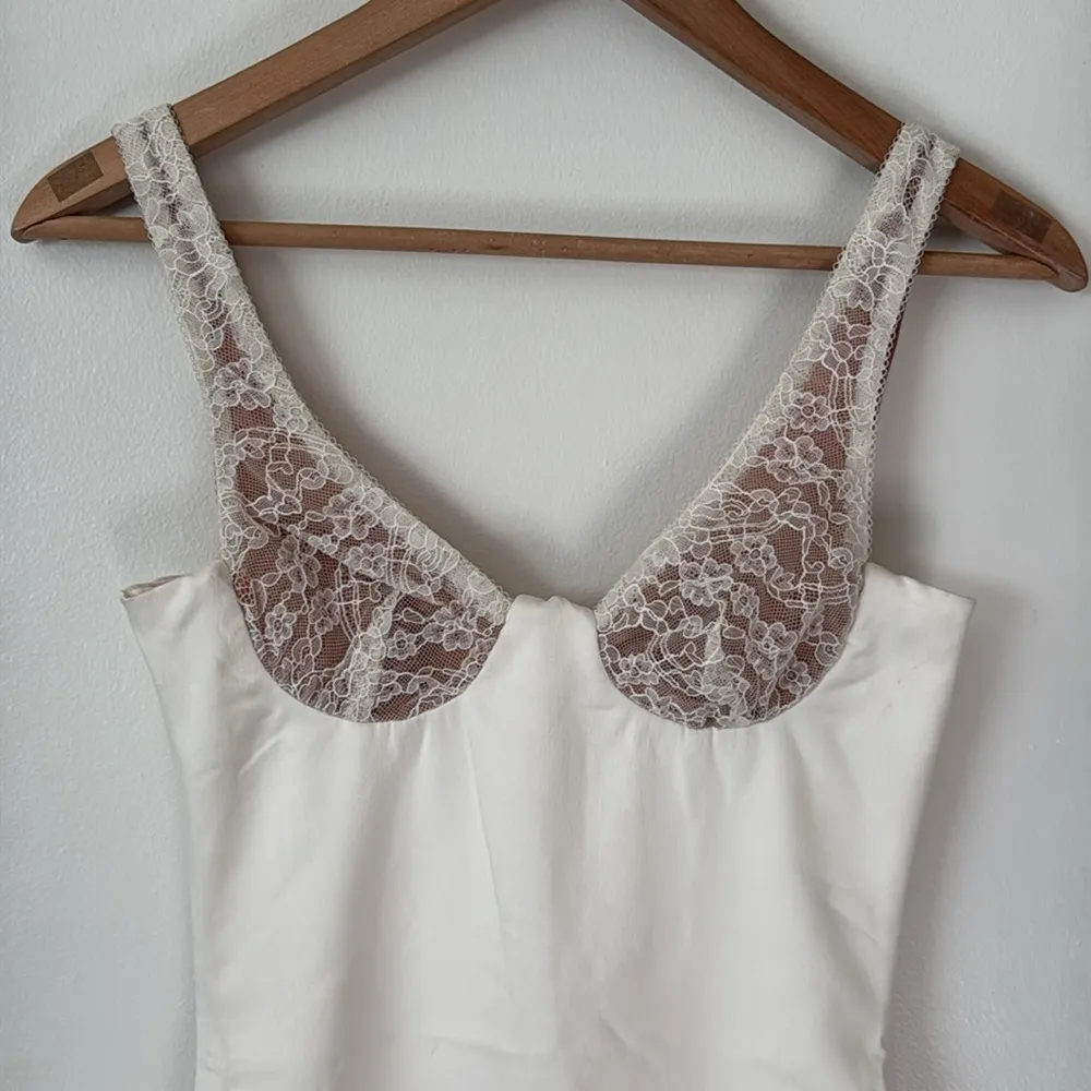 House of CB XS Cassandra Lace Cup Satin Minidress in White - Image 3