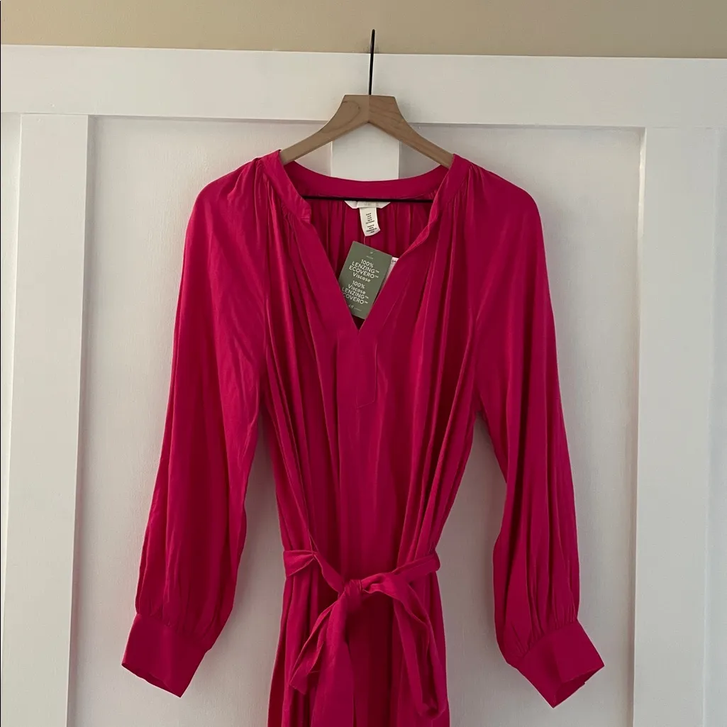 H&M Long Sleeve Split Neck Belted Maxi Dress Barbiecore Barbie Pink Size M NWT - Image 7