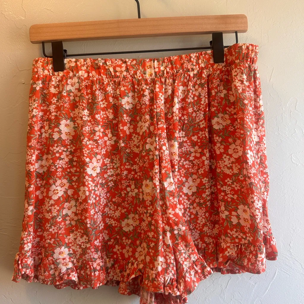 American Eagle Floral Shorts - Image 2