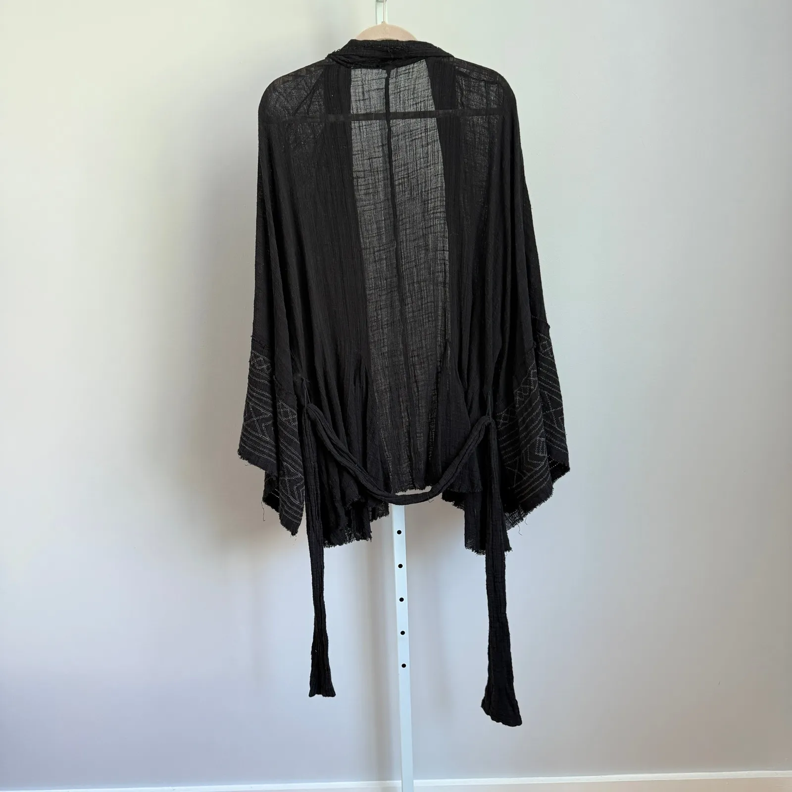 Free People FP‎ One Black Embroidered Kimono Front Tie XS/S NWT Boho Lagenlook - Image 8