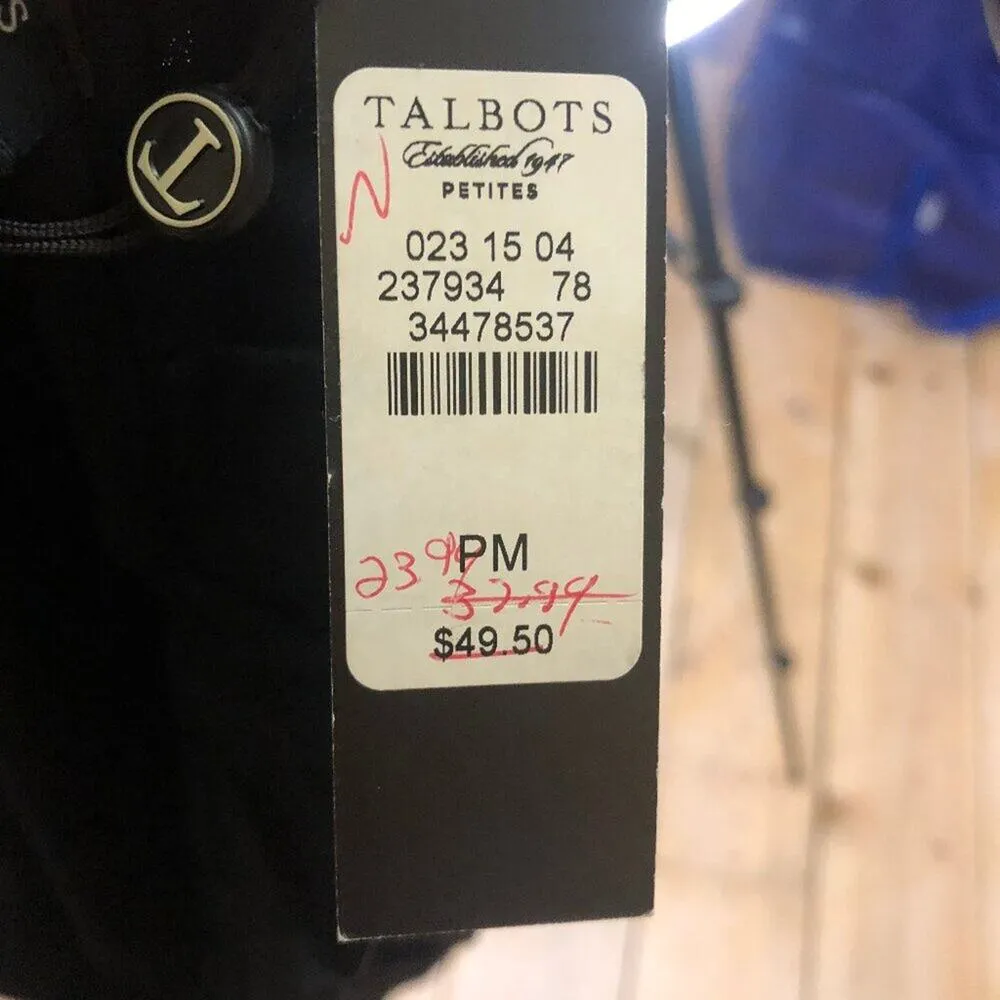 Talbots Vintage NWT Women's Black Knit V-Neck, Ruffle Neck Top - Size Medium Pet - Image 5