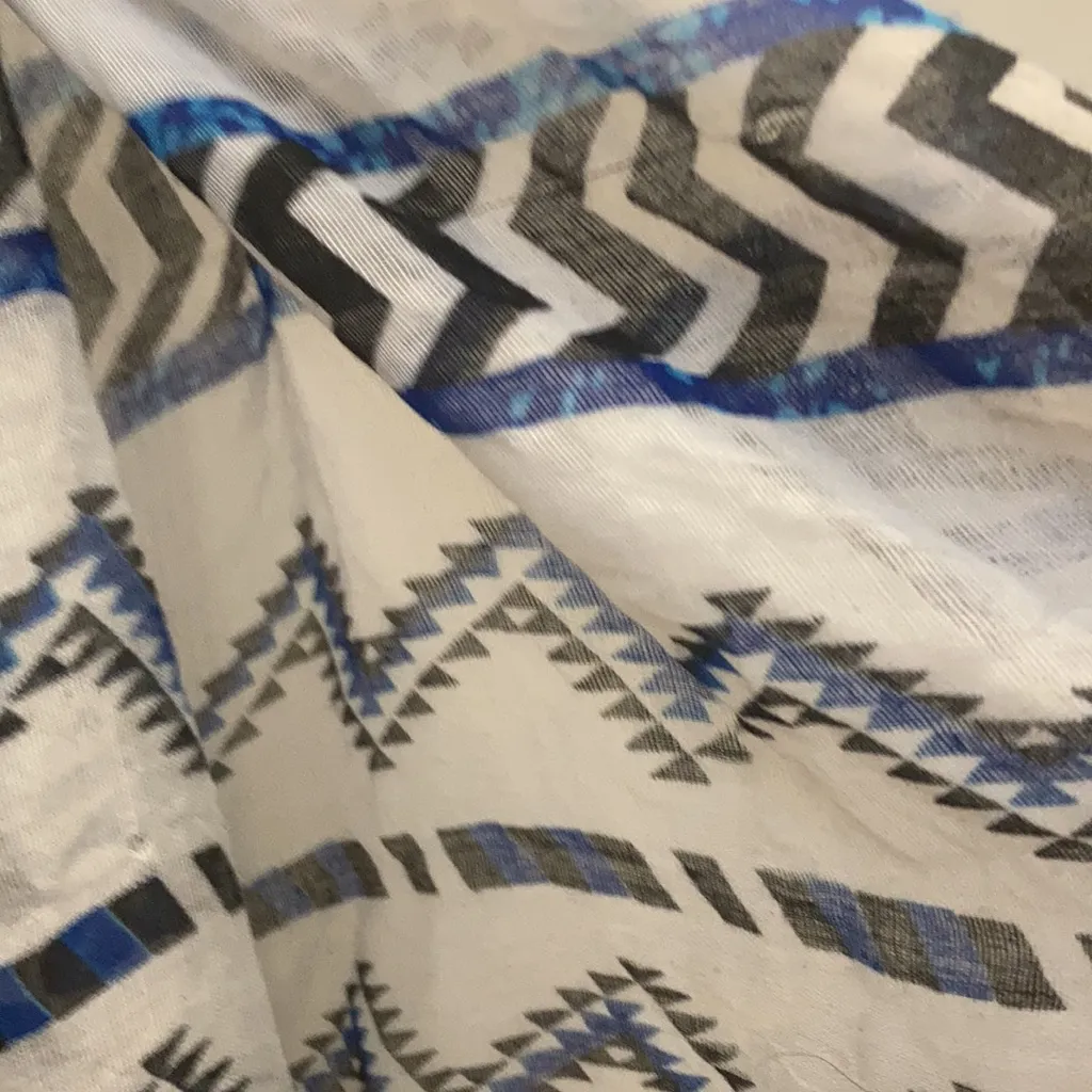 FINAL MARKDOWN Summery infinity scarf - Image 3