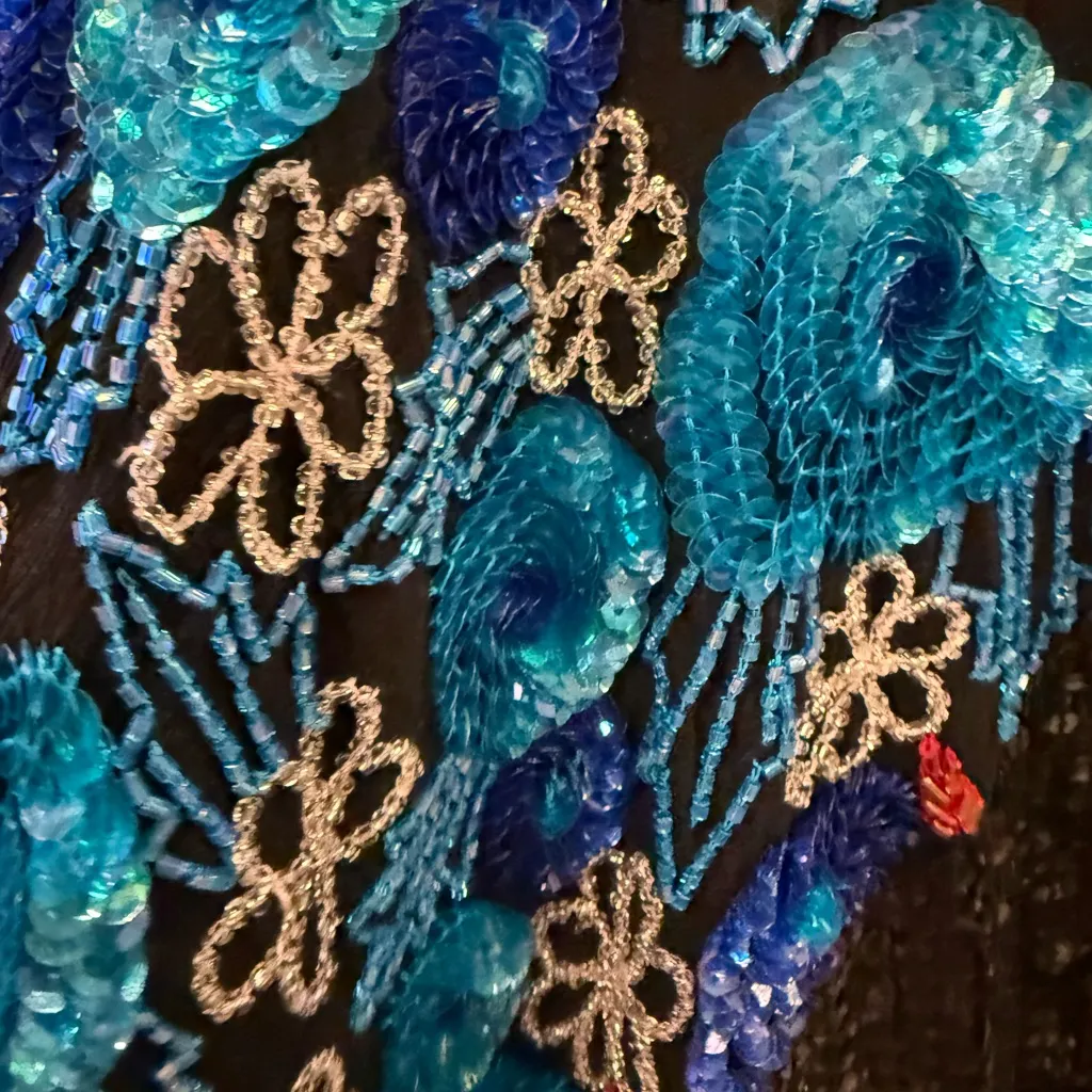 VINTAGE Elegant Black and Blue Sequin Women's Top Medium - Image 4