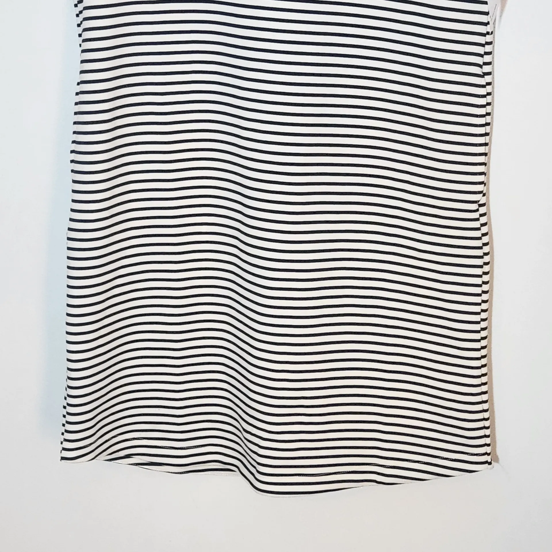 Member’s Mark Black and White Stripe Mini T - Image 4