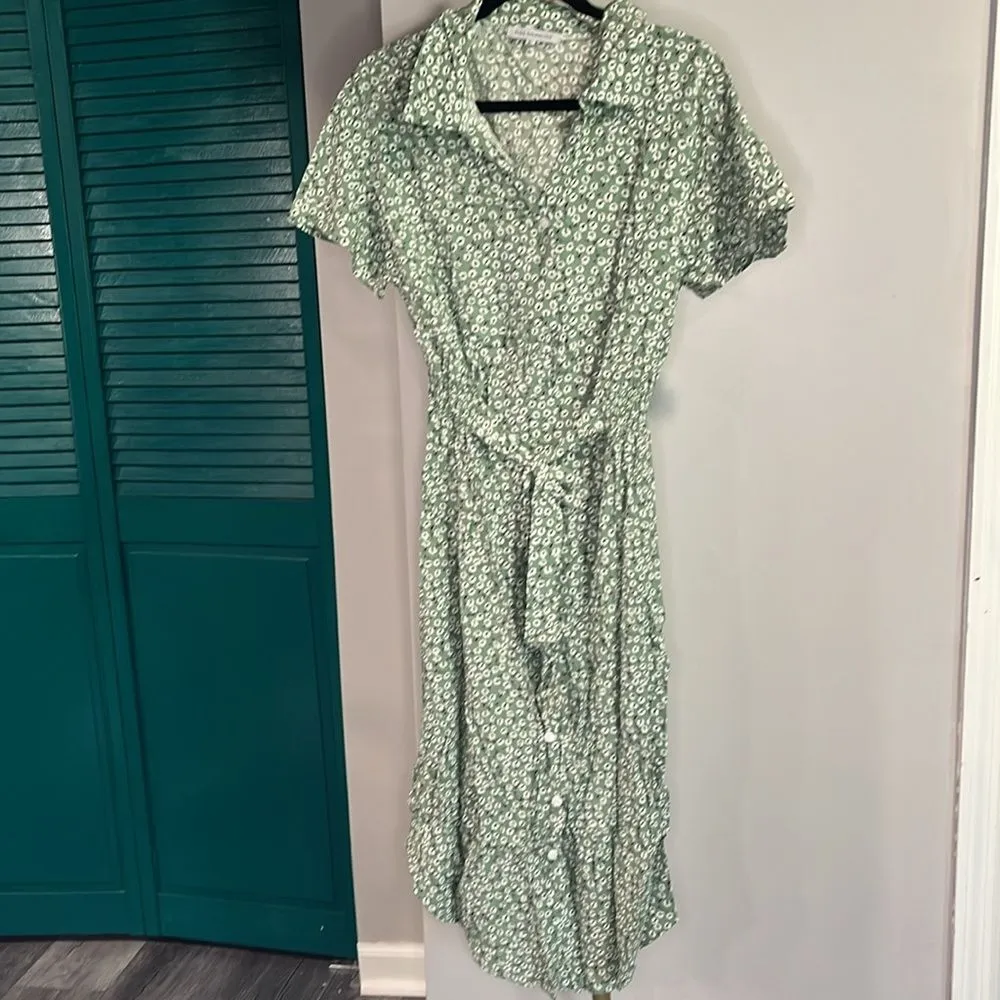 NWOT Ditsy flower midi dress - Image 4