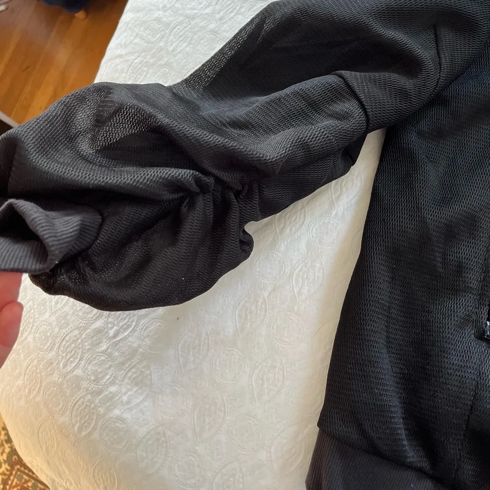 ALO Yoga Black Bomber Jacket with Relaxed Fit - Image 7