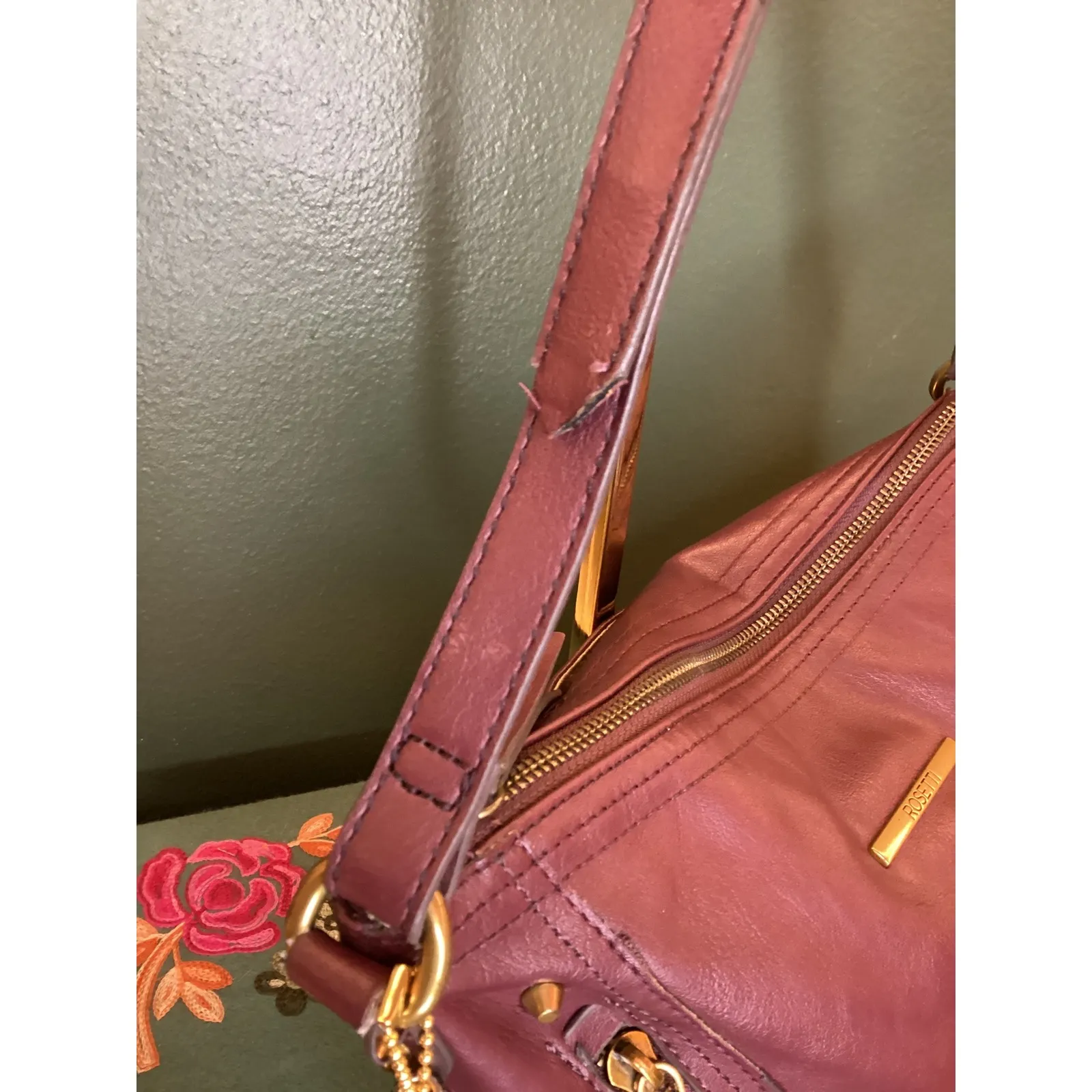 ROSSETTI Burgundy Shoulder Bag Vintage 80s vibes Zipper Accents Adjustable Strap Purple - Image 3