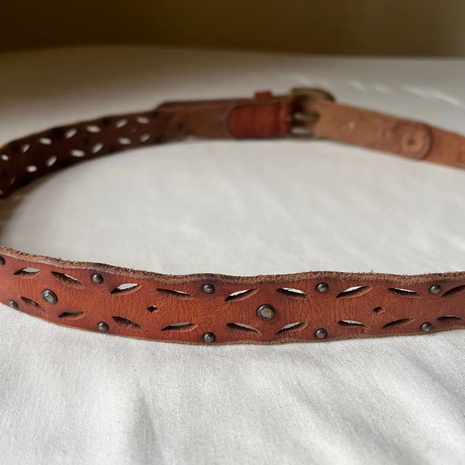 Y2K Abercrombie & Fitch Brown Leather Cutout Studded Belt Moose Stamp Size‎ M - Image 4