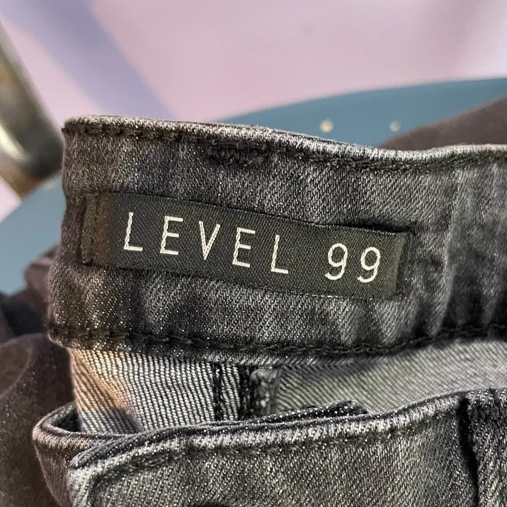 Level 99 Skinny Jeans‎ in Black Size 28 - Image 4