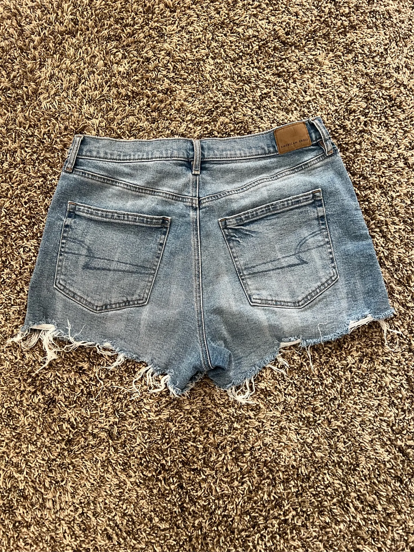 American Eagle Relaxed Denim Shorts High-Waisted - Image 4