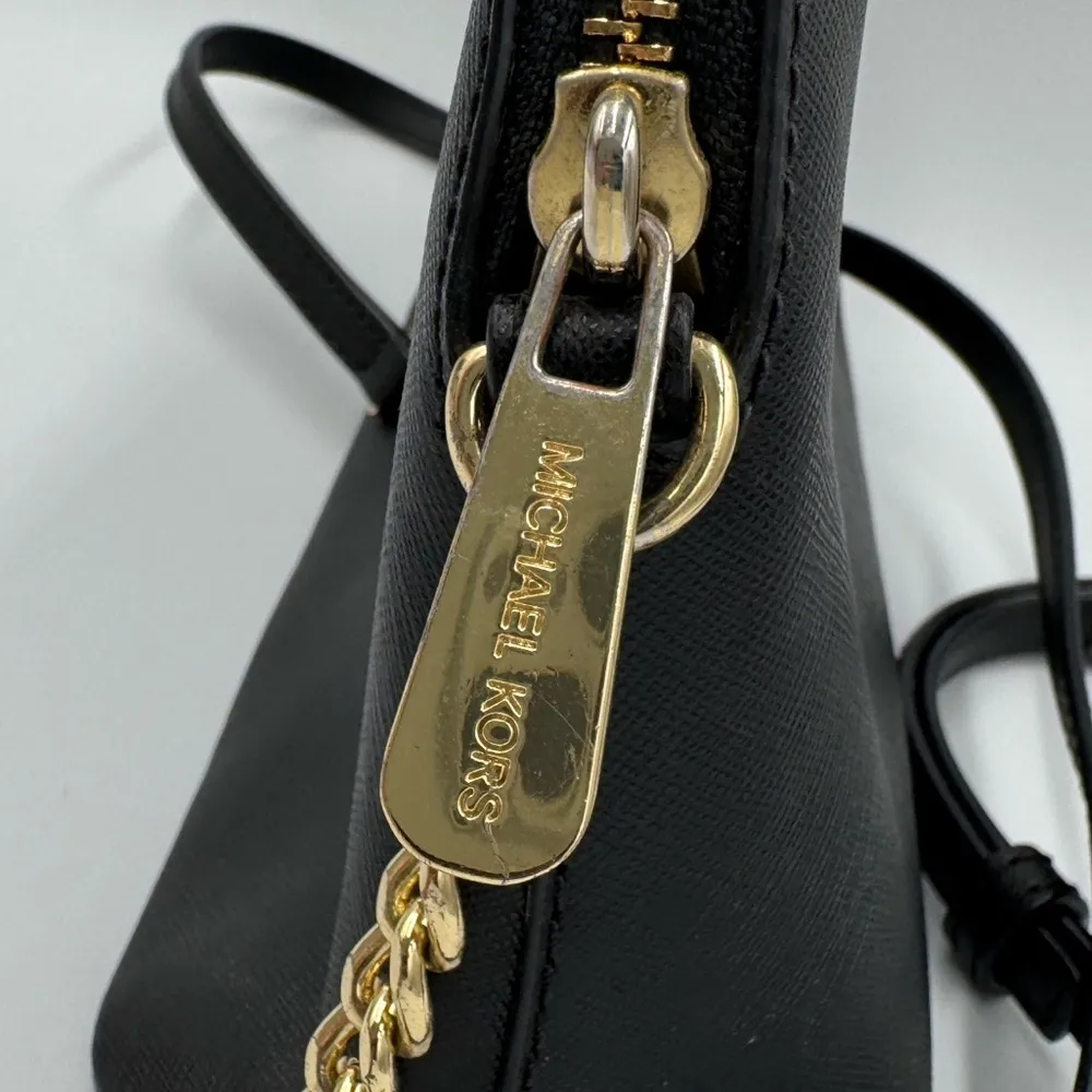 Michael Kors Black Saffiano Leather Cindy LG Dome Crossbody Bag Style: 38S8XCP3L - Image 4