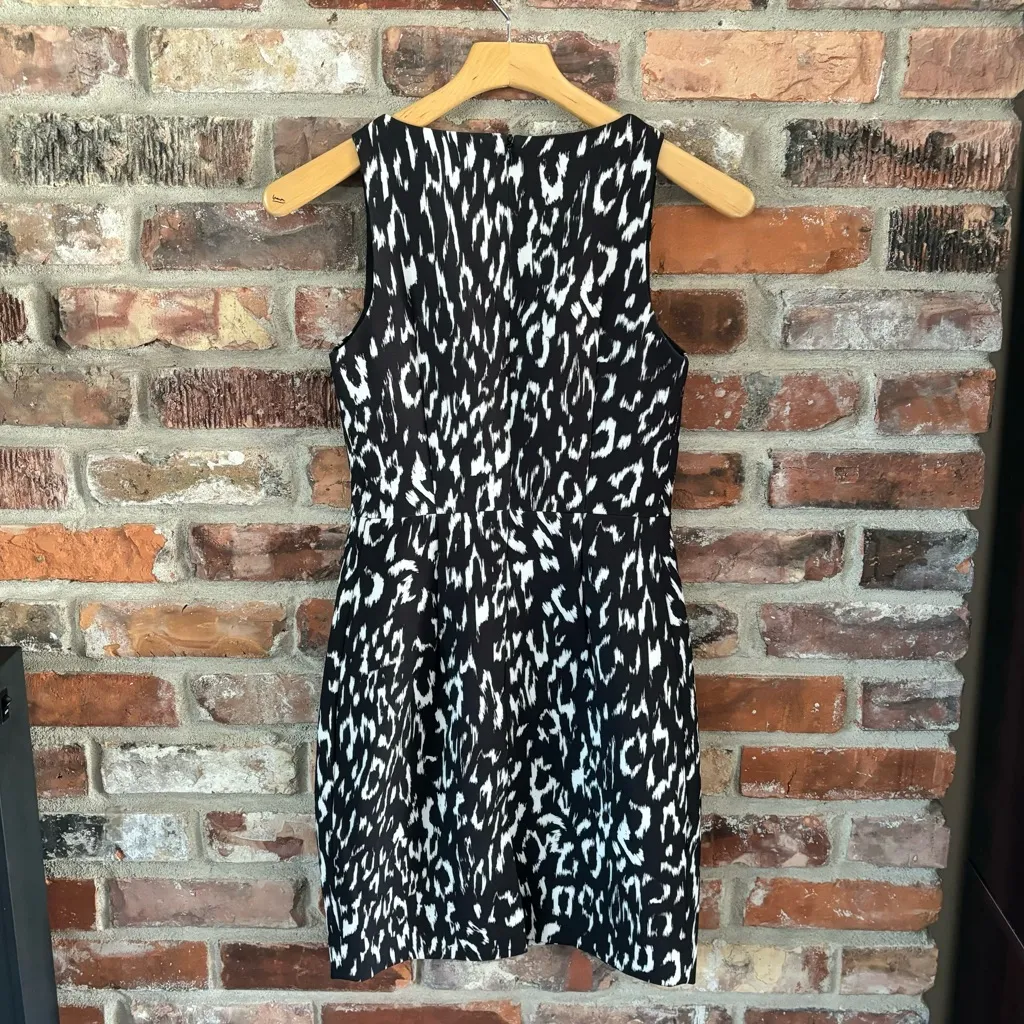 Finders Keepers Black Printed Deep V Neck Mini Dress Dark Leopard, XS - Image 6