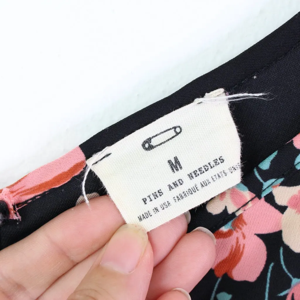 Pins &‎ Needles V - Image 4