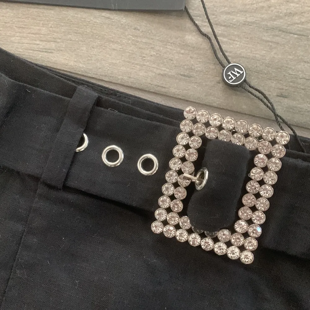 White fox la femme black mini skirt - Image 3