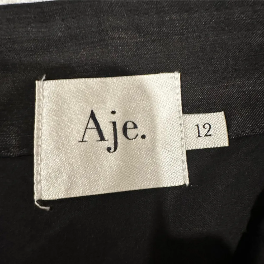 Aje Giselle Long Sleeve Corset Top with gold metal hardware size 12 in black - Image 10