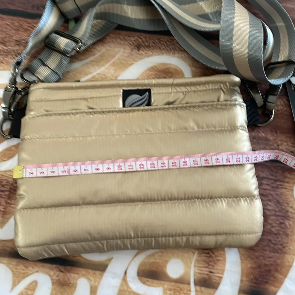 THINK ROYLN Dynasty Comvertible Tote Clutch Bag Nilon Gold And Black - Image 12