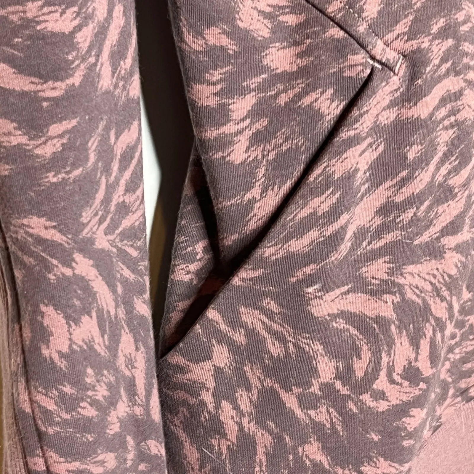 Athleta Size Small Triumph Full Zip Hoodie Smoked Mauve Pink Athleisure Cozy - Image 8