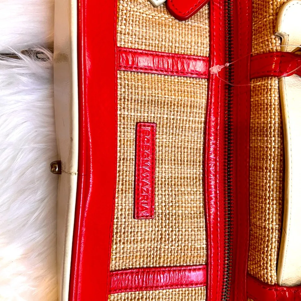 New BCBG MAX AZRIA  fold over convertible bag - Image 3