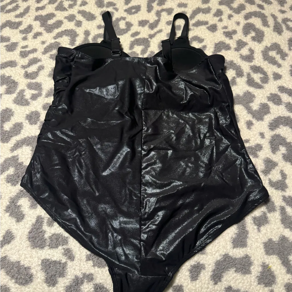 Serra Elegant Black Swimwear - Image 2