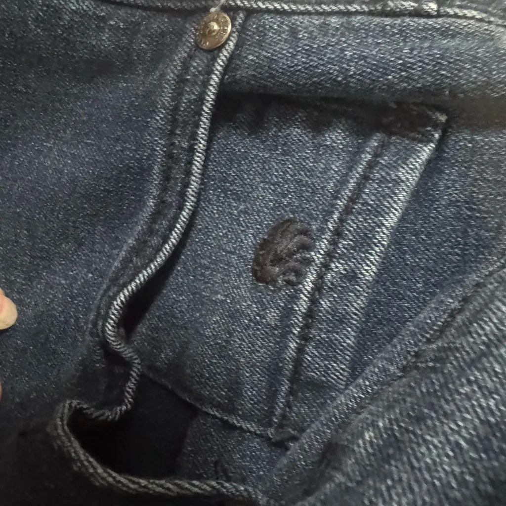 Gloria Vanderbilt Deep Blue Denim Amanda Jeans - Image 5