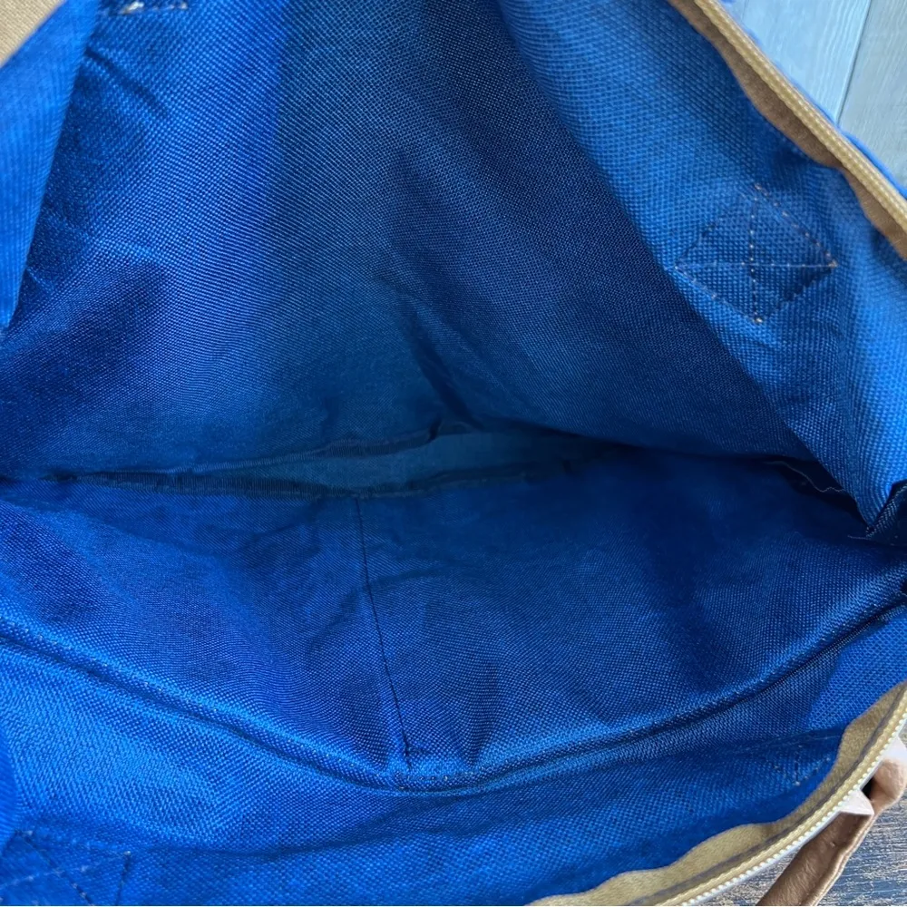 Zippered Lightweight Canvas Tote Bag With 2 Outside Snap Pockets - Image 9