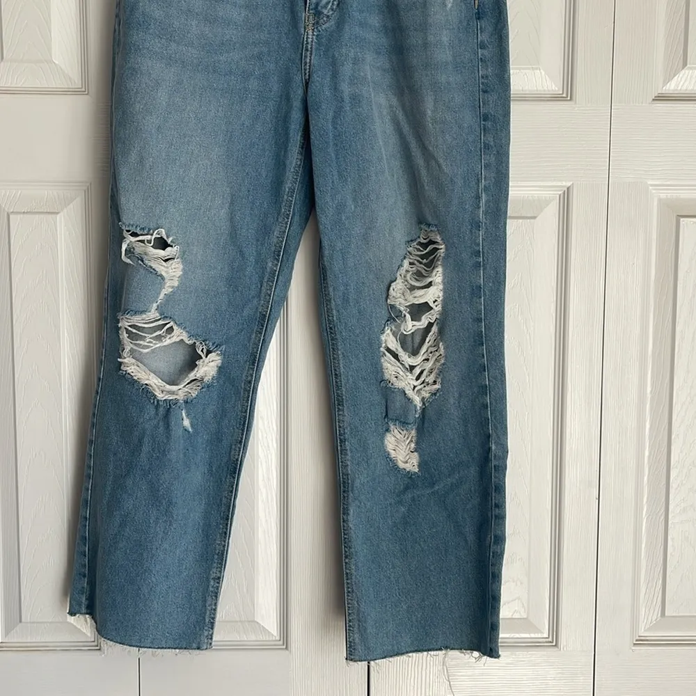 forever 21 premium Baggy Fit Mid Wash Straight leg high-rise button fly denim - Image 2