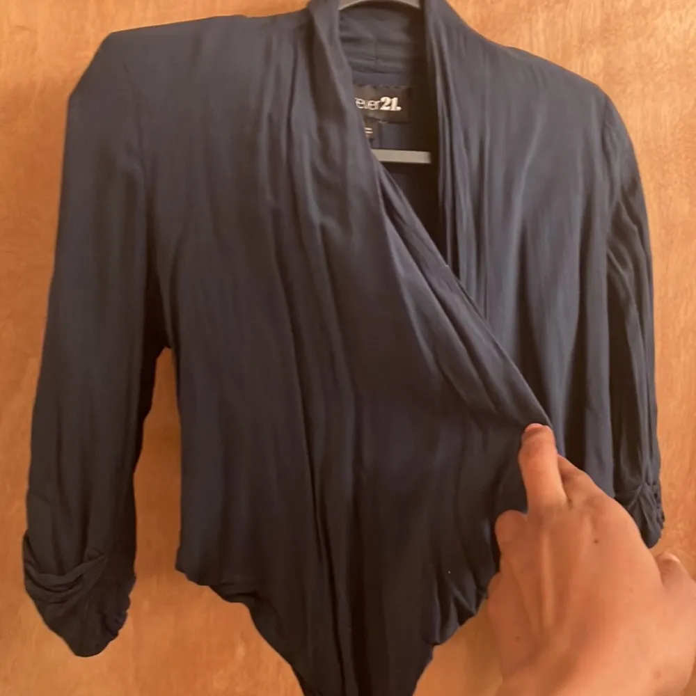 Forever 21 teal cropped jacket woman’s size small - Image 3