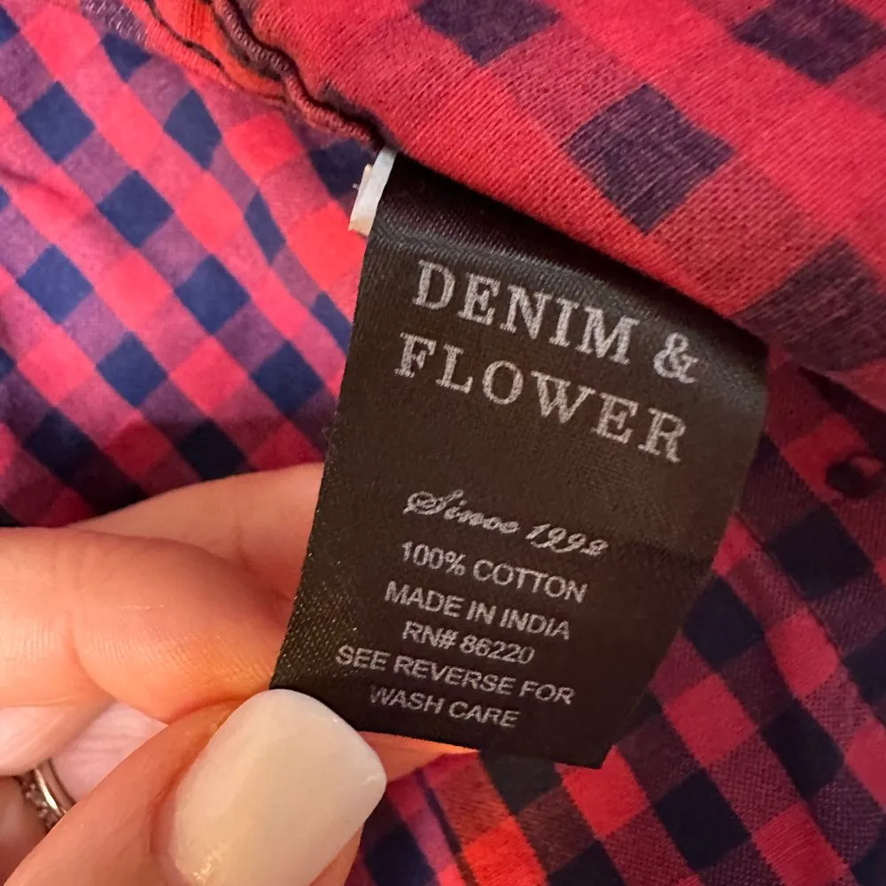 Denim & Flower Red Navy Buffalo Checkered boys Button Down Shirt Size 9/10 - Image 4