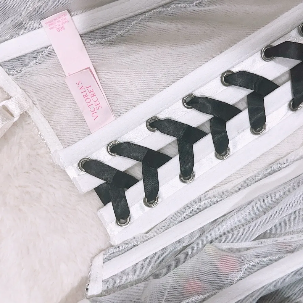 Victoria's Secret Y2K White Black Lace Corset Metal Hardware Front Closure 36B - Image 6