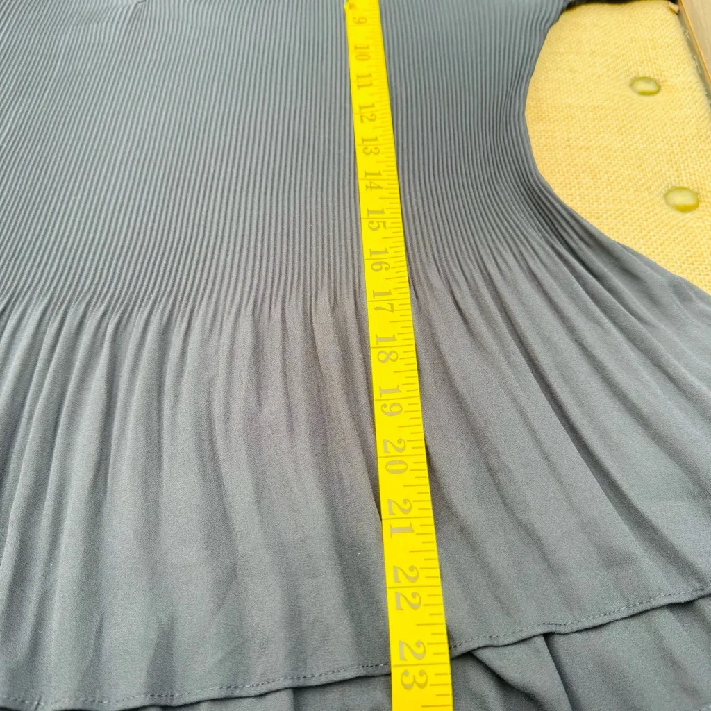 Current Air Elegant Black Pleated Women's Top - Image 11