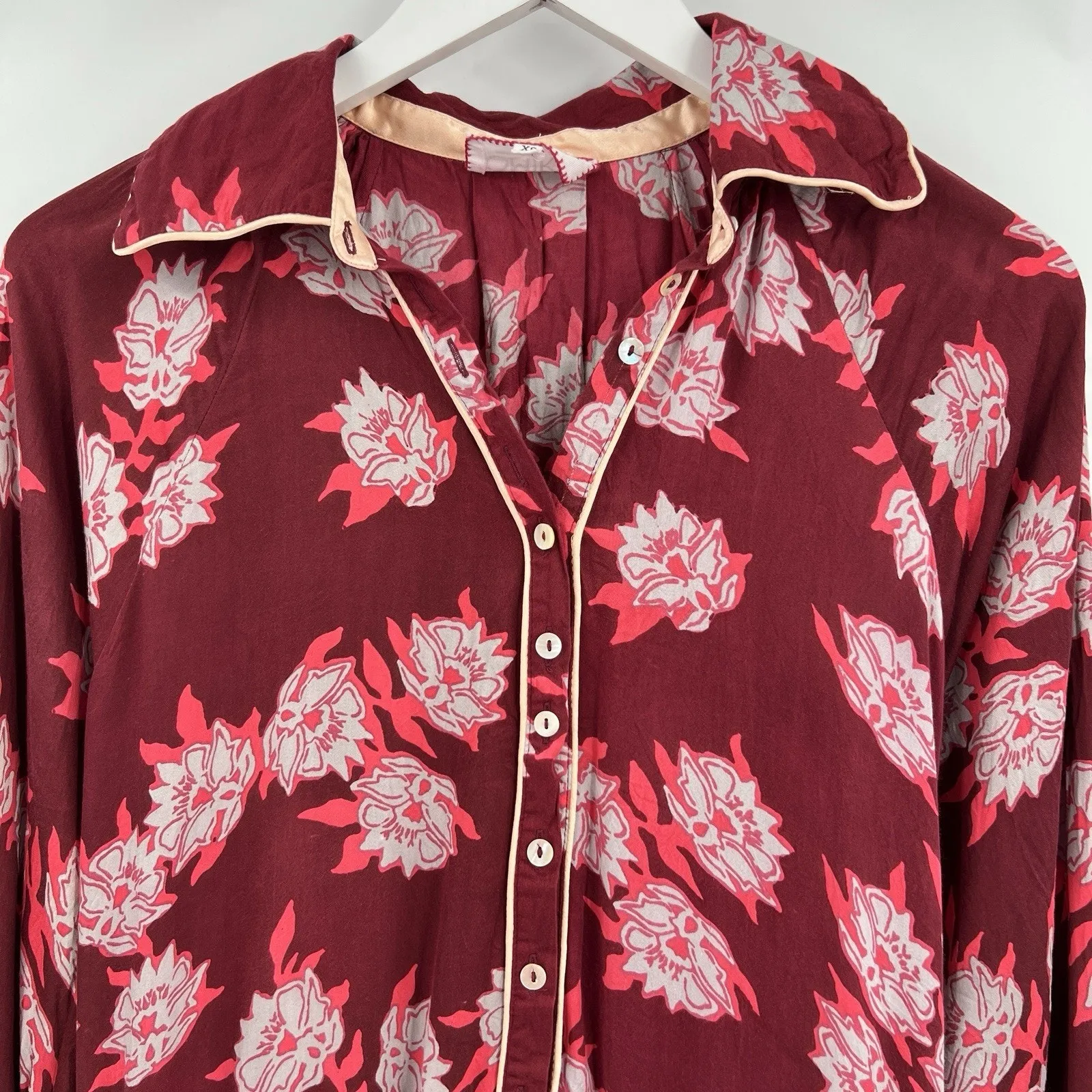 Omika Ezra Button Up‎ Blouse Top in Isla Merlot Red Floral Print Women’s Size XS - Image 2