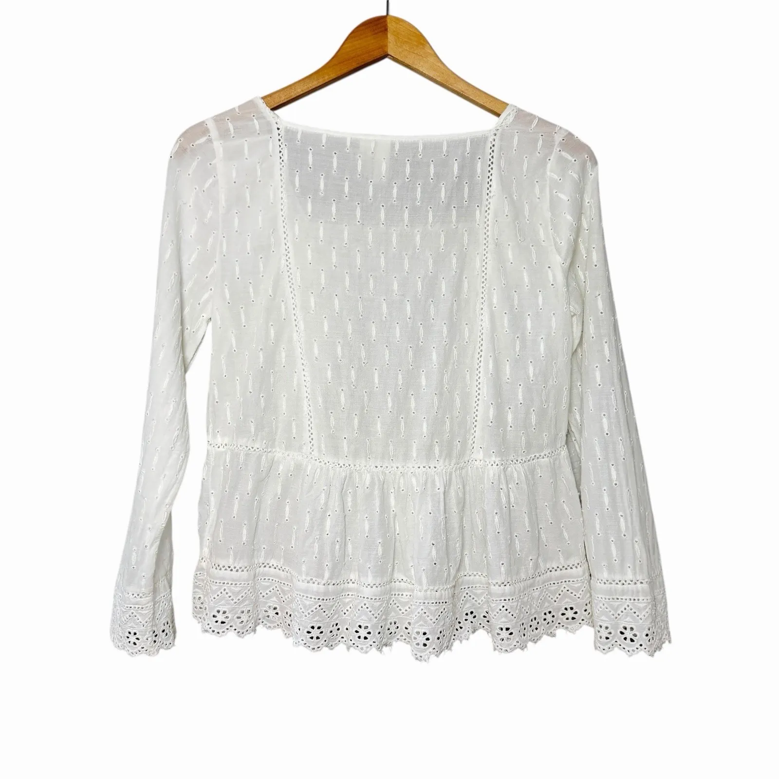 Anthropologie Meadow Rue Women's Edelyn Ruffled Eyelet Peplum Top Size 4 White - Image 5